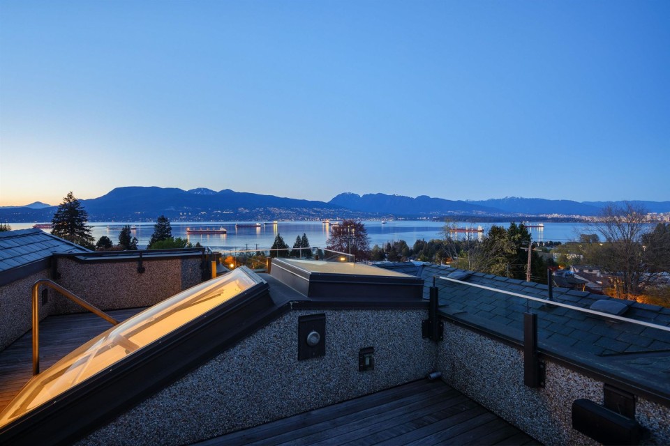 Photo 7 at 4606 W 3rd Avenue, Point Grey, Vancouver West