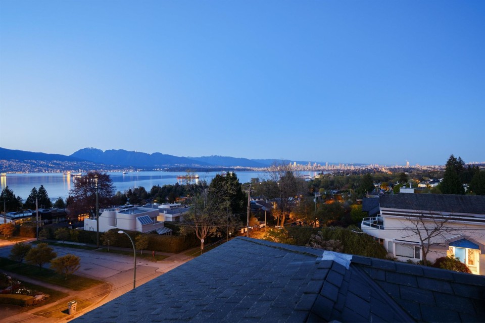 Photo 10 at 4606 W 3rd Avenue, Point Grey, Vancouver West