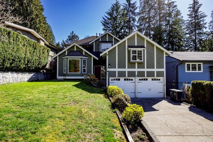 4575 Cliffmont Road, Deep Cove, North Vancouver 2