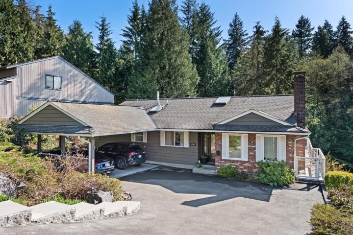 5185 Ranger Avenue, Canyon Heights NV, North Vancouver 2