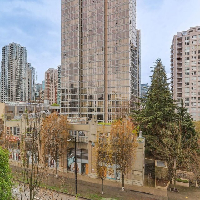 Photo 16 at 603 - 1008 Cambie Street, Yaletown, Vancouver West