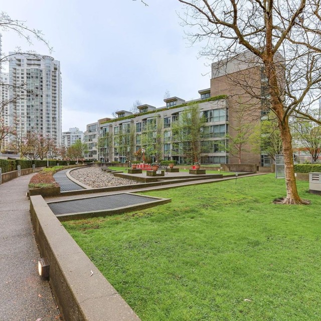 Photo 18 at 603 - 1008 Cambie Street, Yaletown, Vancouver West