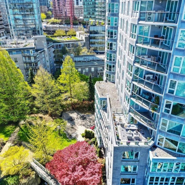 Photo 19 at 805 - 560 Cardero Street, Coal Harbour, Vancouver West