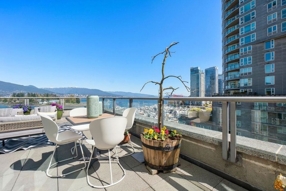 Photo 22 at 805 - 560 Cardero Street, Coal Harbour, Vancouver West