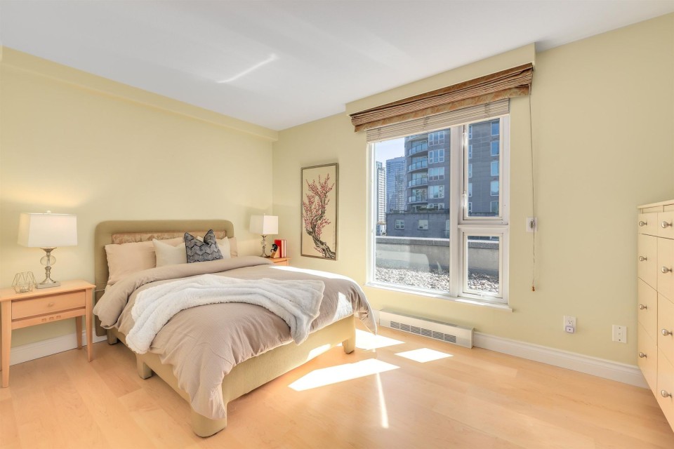 Photo 26 at 805 - 560 Cardero Street, Coal Harbour, Vancouver West