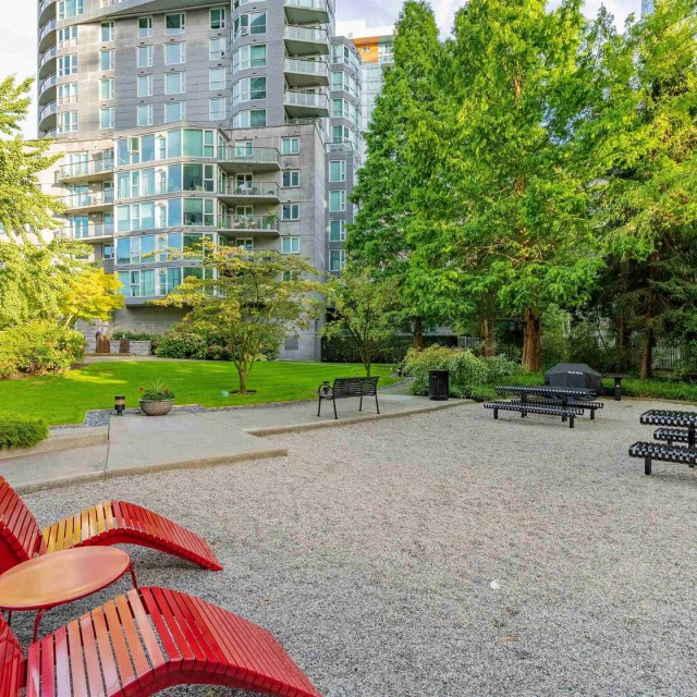 Photo 33 at 805 - 560 Cardero Street, Coal Harbour, Vancouver West