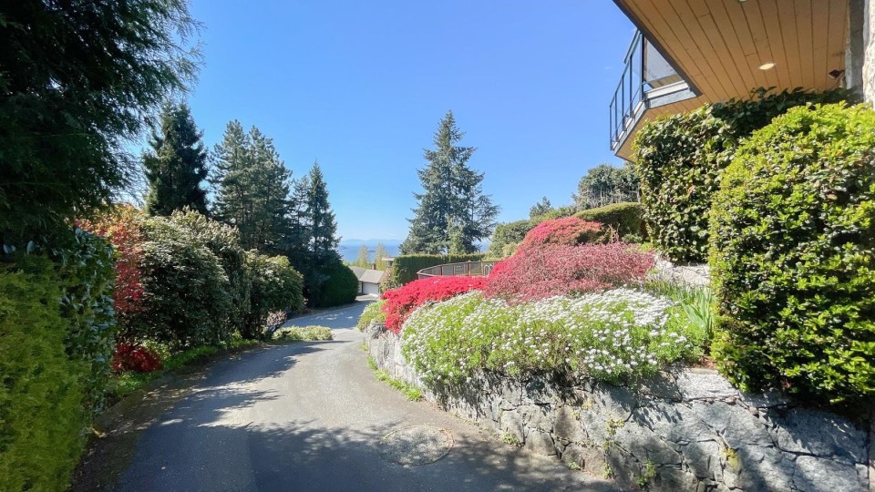 Photo 2 at 1343 Tyrol Road, Chartwell, West Vancouver