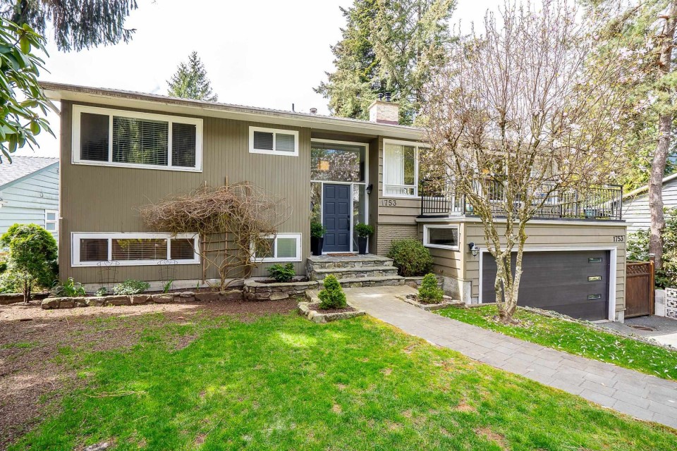 Photo 2 at 1753 Kilkenny Road, Westlynn Terrace, North Vancouver