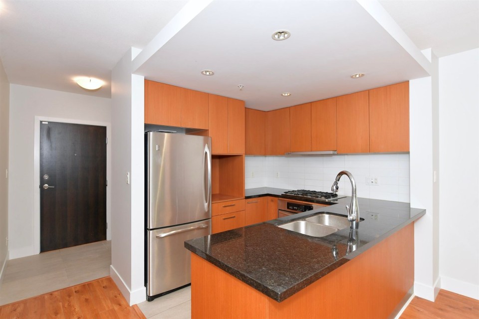 Photo 6 at 102 - 5989 Iona Drive, University VW, Vancouver West