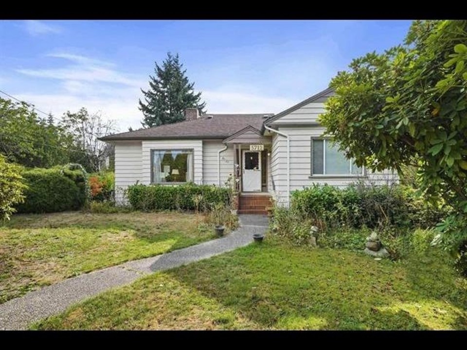 Photo 1 at 5712 Crown Street, Southlands, Vancouver West