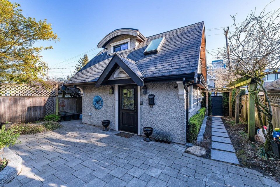 Photo 34 at 4686 W 8th Avenue, Point Grey, Vancouver West