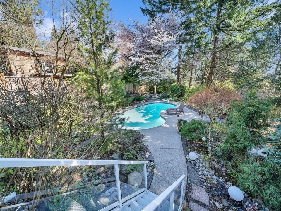Photo 22 at 4422 Mountain Highway, Lynn Valley, North Vancouver