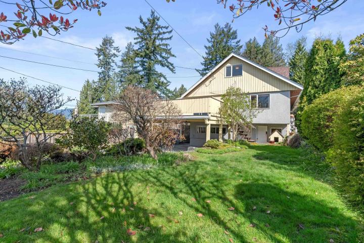 445 E 19th Street, Central Lonsdale, North Vancouver 2