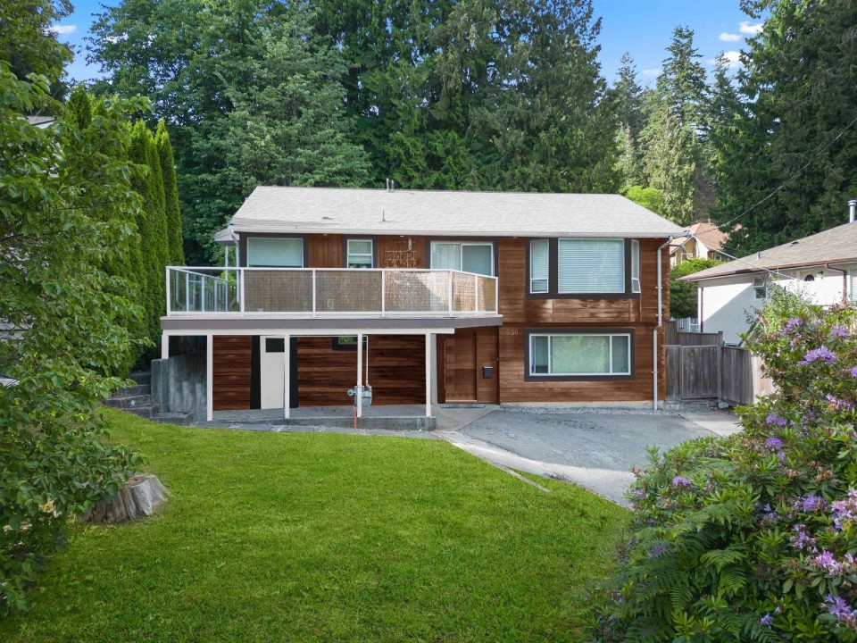 Photo 1 at 930 Wellington Drive, Lynn Valley, North Vancouver