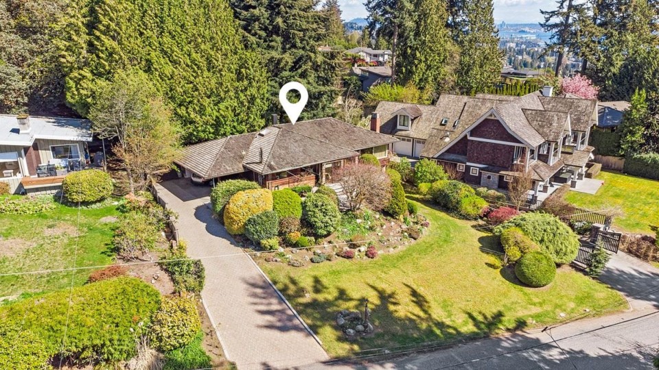 Photo 21 at 2665 Rosebery Avenue, Queens, West Vancouver