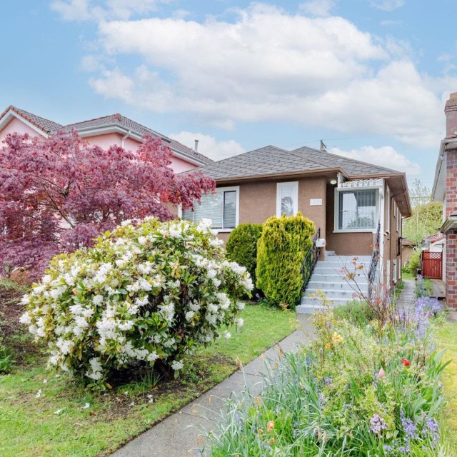 Photo 1 at 1239 W 64th Avenue, Marpole, Vancouver West