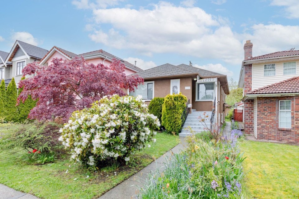 Photo 1 at 1239 W 64th Avenue, Marpole, Vancouver West