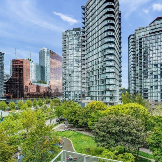Photo 15 at 606 - 980 Cooperage Way, Yaletown, Vancouver West