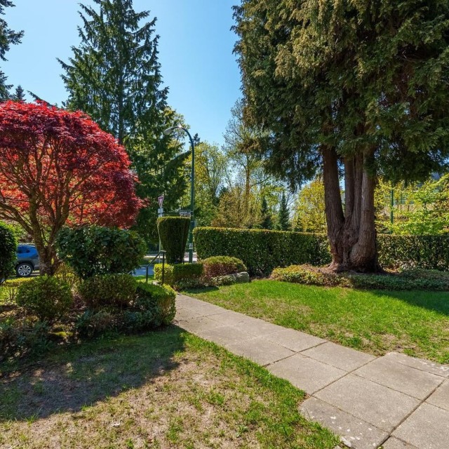 Photo 2 at 3193 W 42nd Avenue, Kerrisdale, Vancouver West