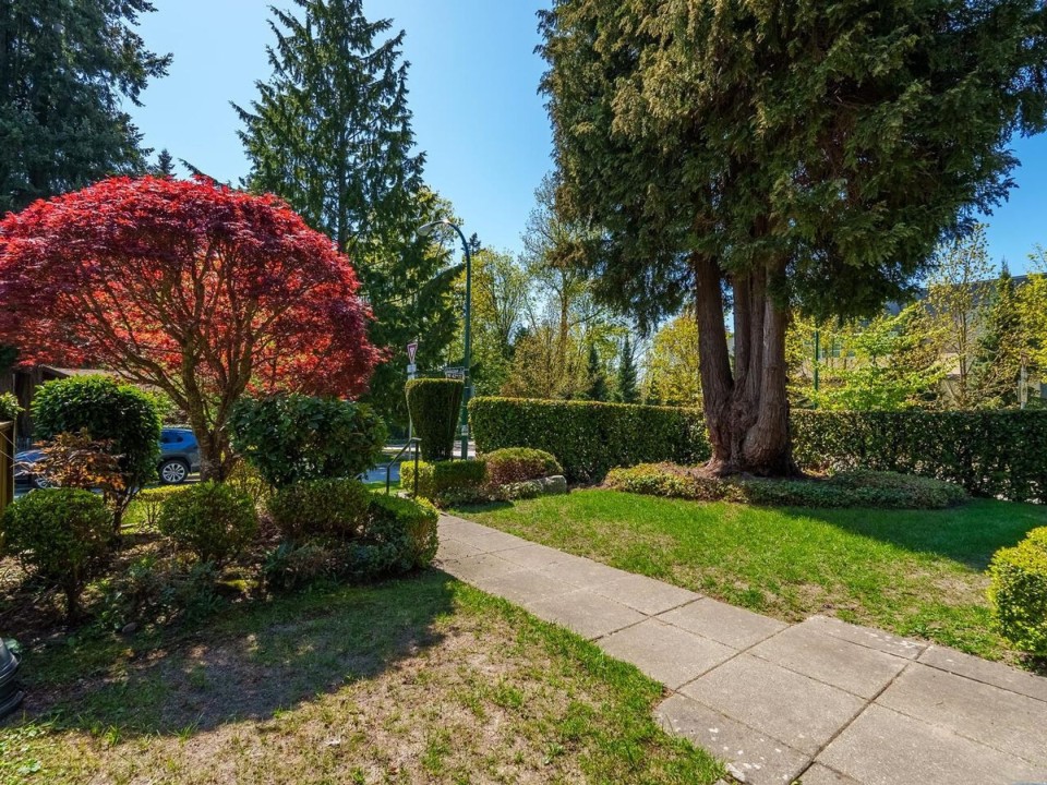 Photo 2 at 3193 W 42nd Avenue, Kerrisdale, Vancouver West