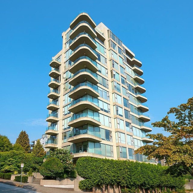 570-18th-street-ambleside-west-vancouver-03 at 901 - 570 18th Street, Ambleside, West Vancouver